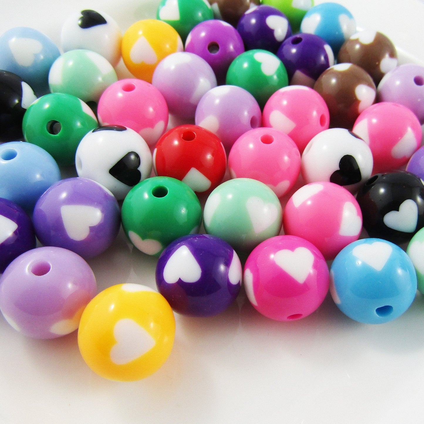 50g 20+pcs Acrylic Love Heart Gumball Round Opaque Mixed 16mm Hole 3mm
