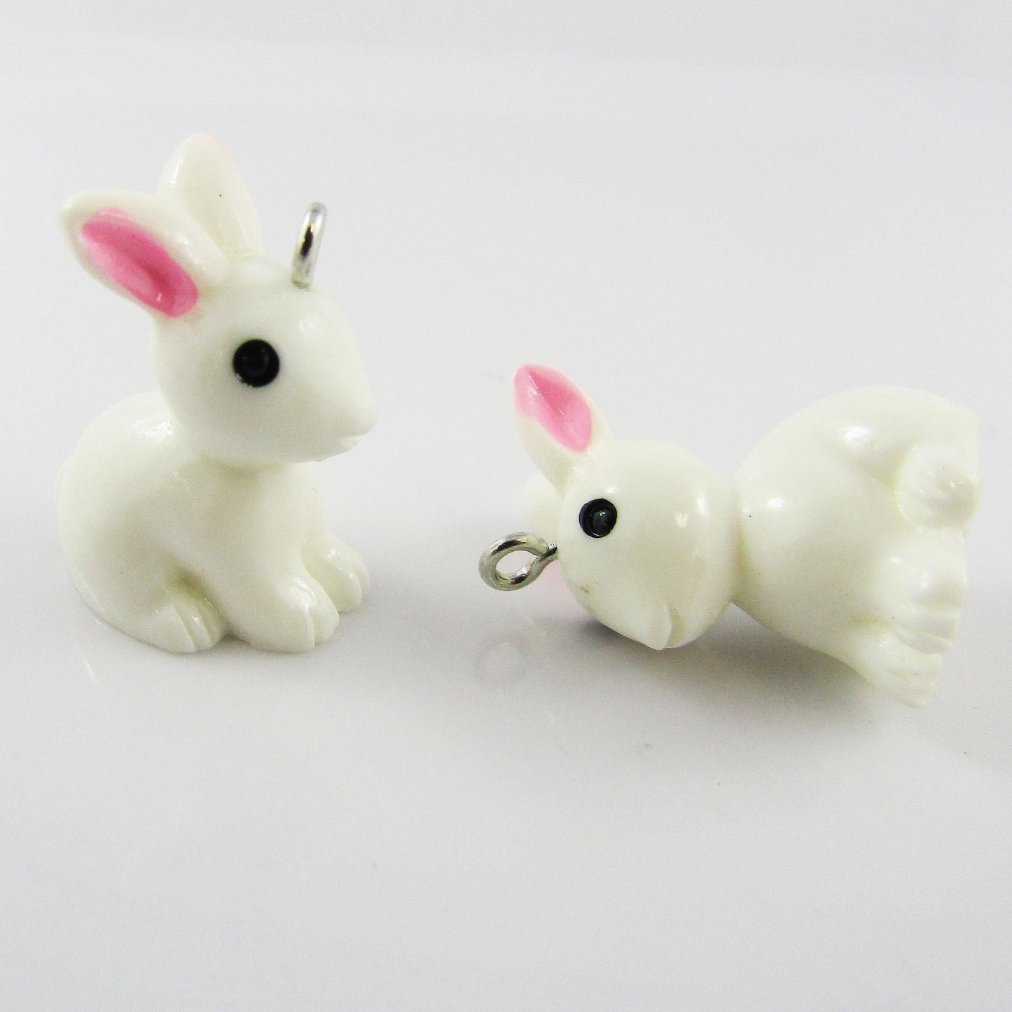 Bulk 10pce Resin 3D Rabbit Bunny Charm Pendant w/ Iron Loop 20x25x19mm