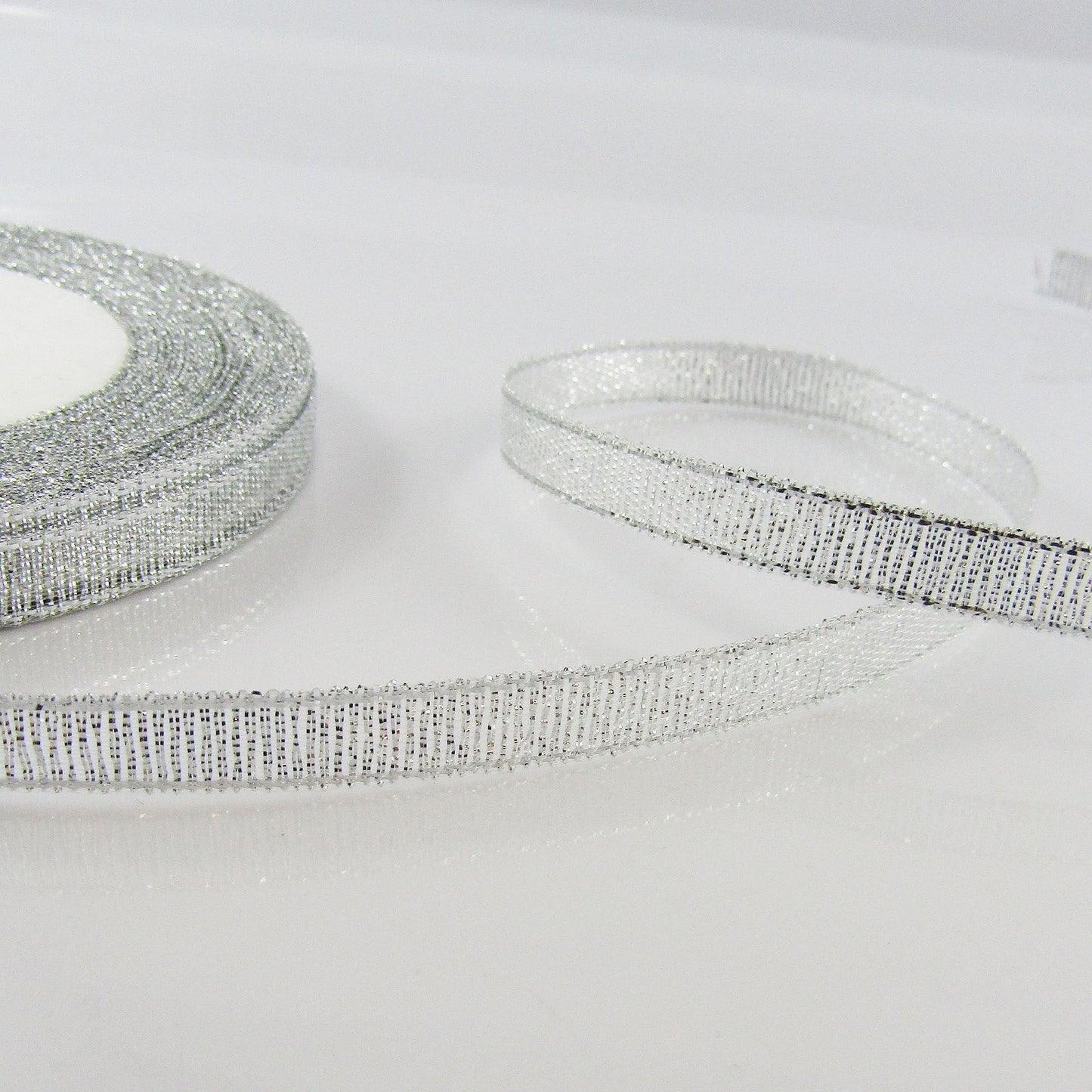 1roll (22metres) 6mm Glitter Metallic Ribbon Gold or Silver Great for Christmas!