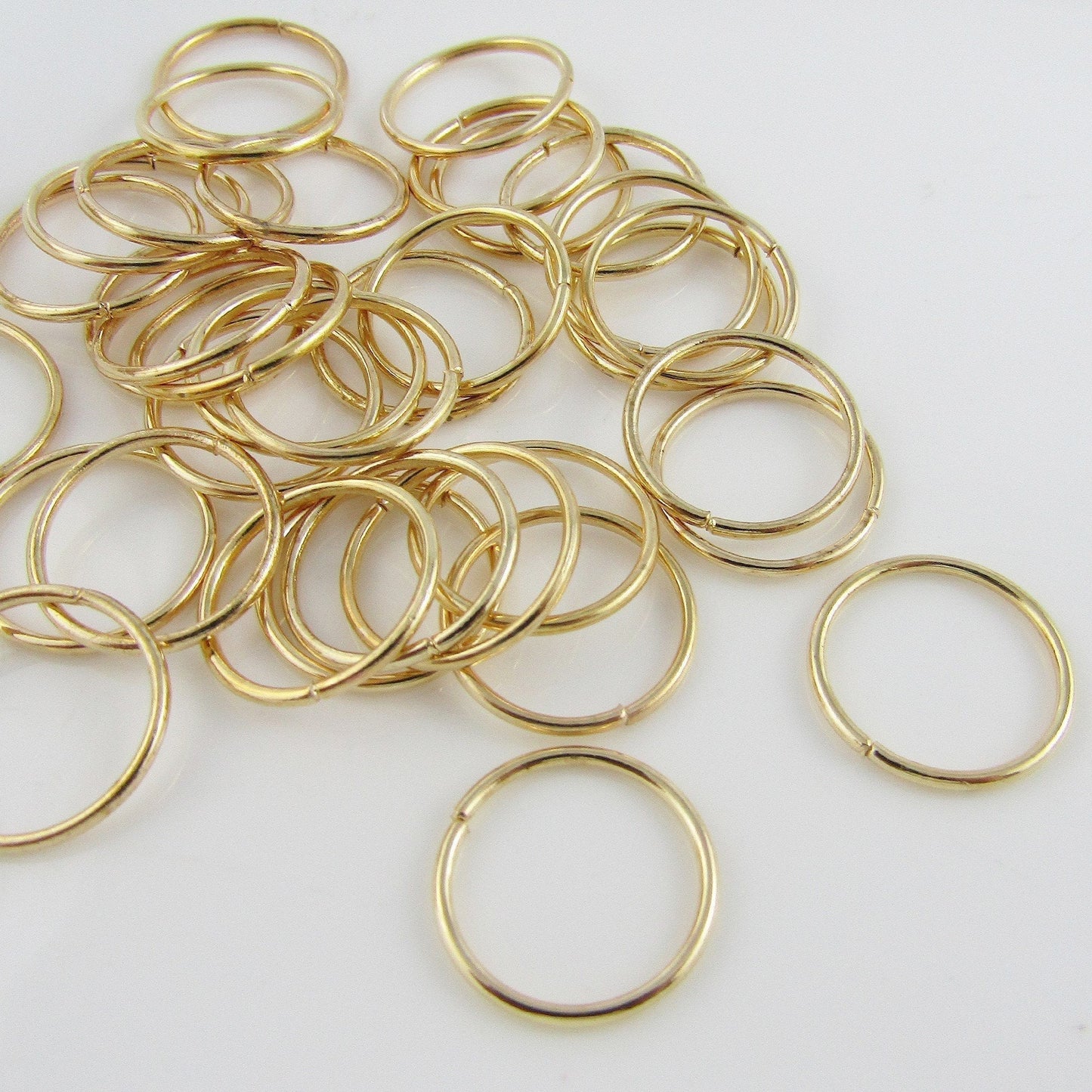 Bulk 45 pieces of 16x1.2mm Light Gold Jump Rings Open Jumprings Findings