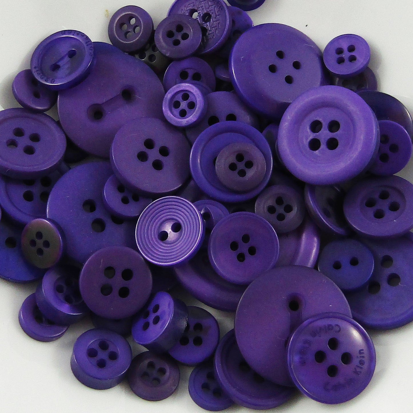 50gram Assorted Purple Sewing Buttons RESIN Crafts Jewellery Junk Journal