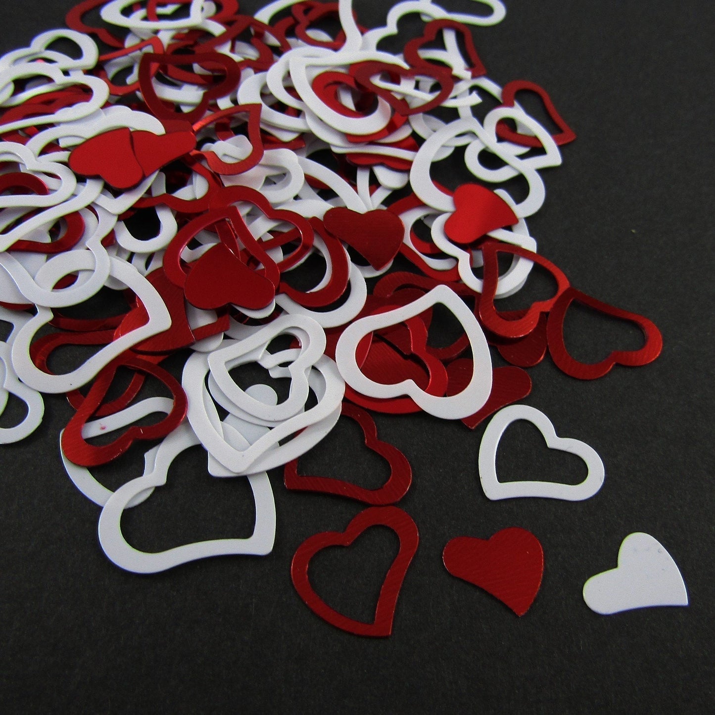 15g PVC Valentine Heart Confetti Sprinkles For Tables Confetti Cards Pick Colour
