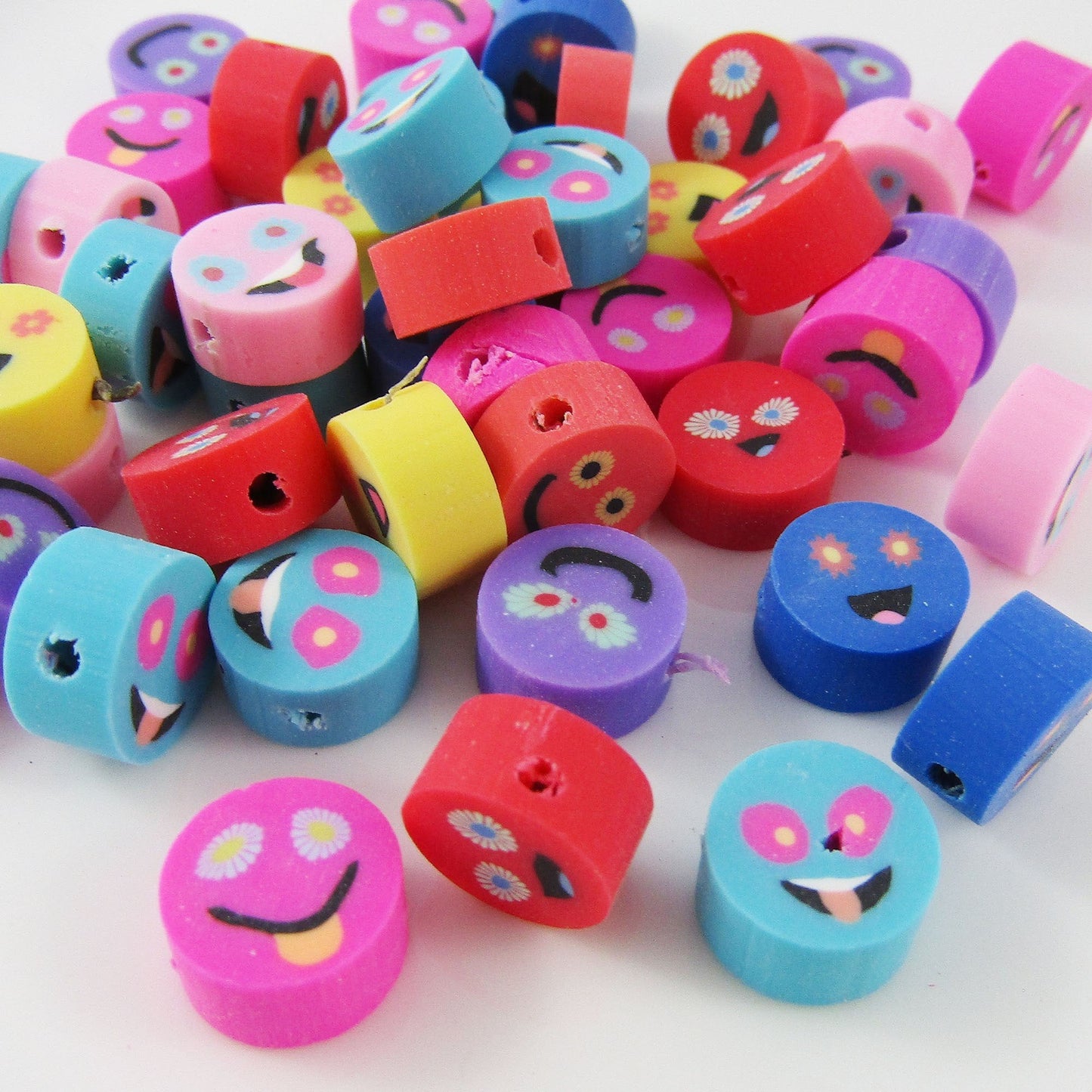 Bulk 50pcs Polymer Clay Emoji Face 9.5x9.5x4.5mm Hole 1.5mm