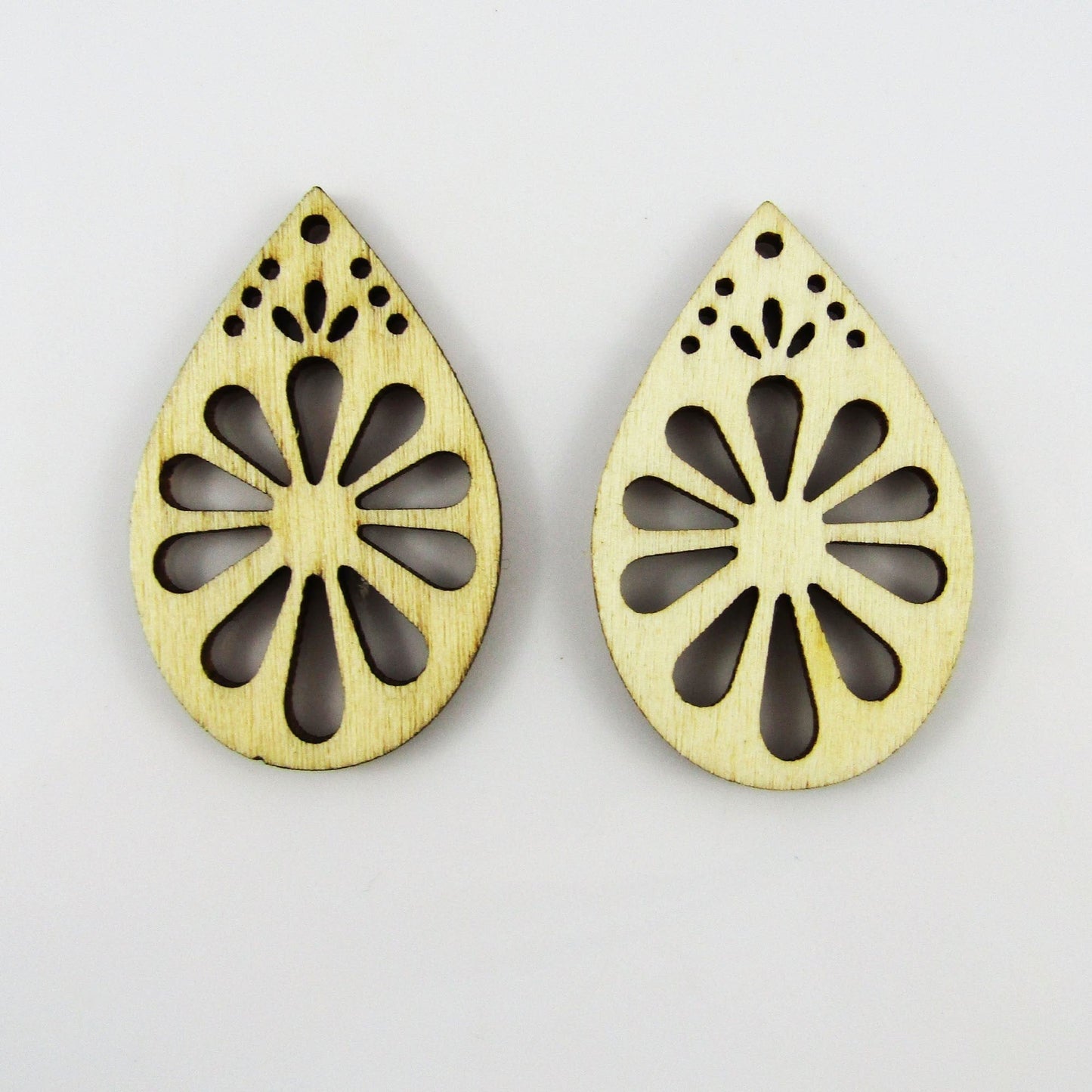 Bulk 10pcs Folkart Flower Unfinished Wood Charm Pendant Natural 40x25mm