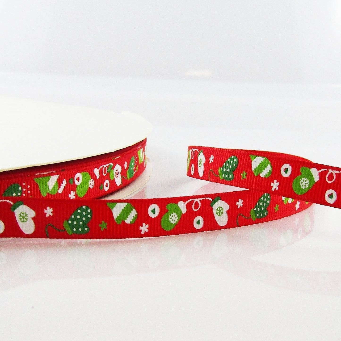 3metres Printed Christmas Mittens Grosgrain Ribbon 9mm