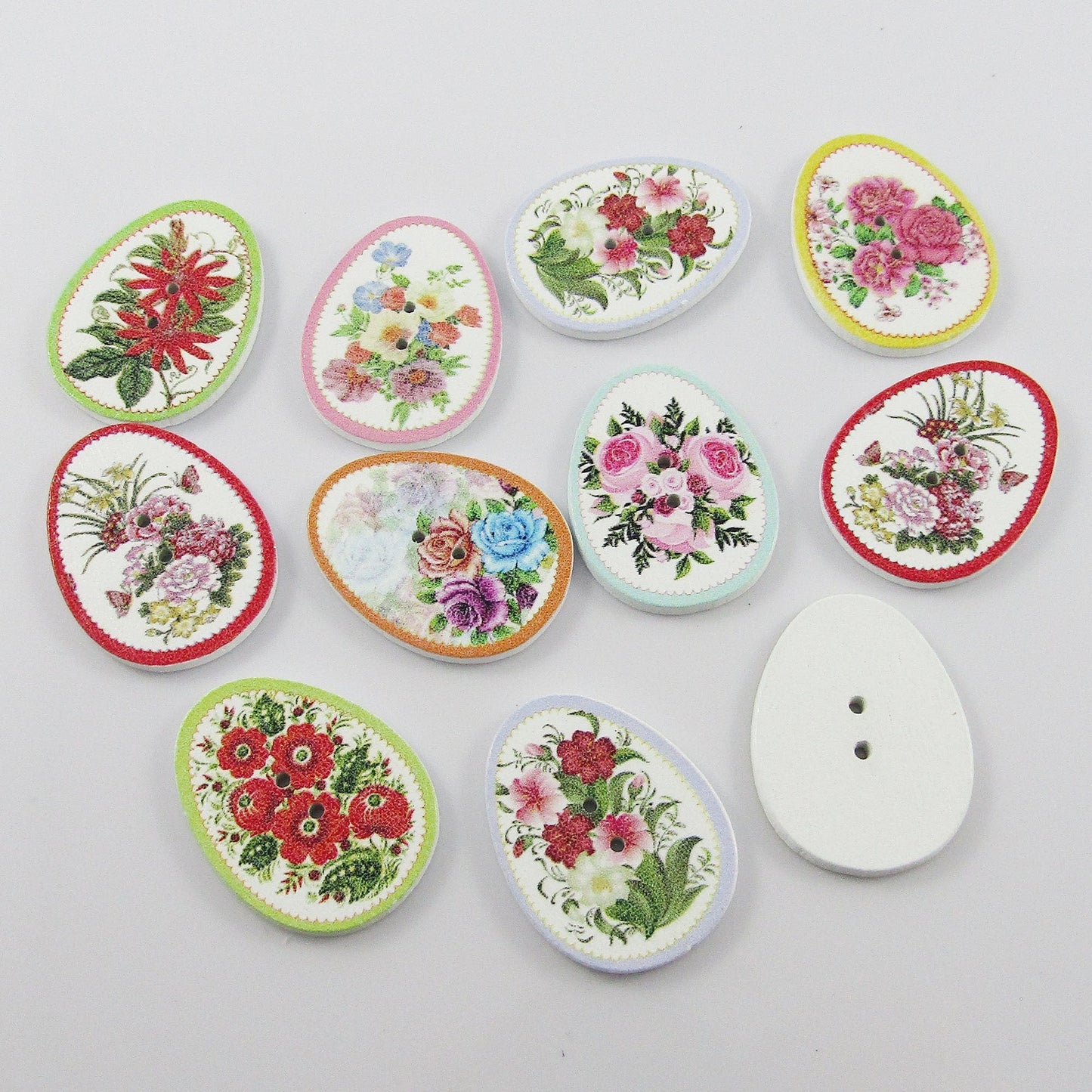 20pce Flower Garden 2 Hole Wood Button OVAL 30x23mm Sewing Cards Junk Journal