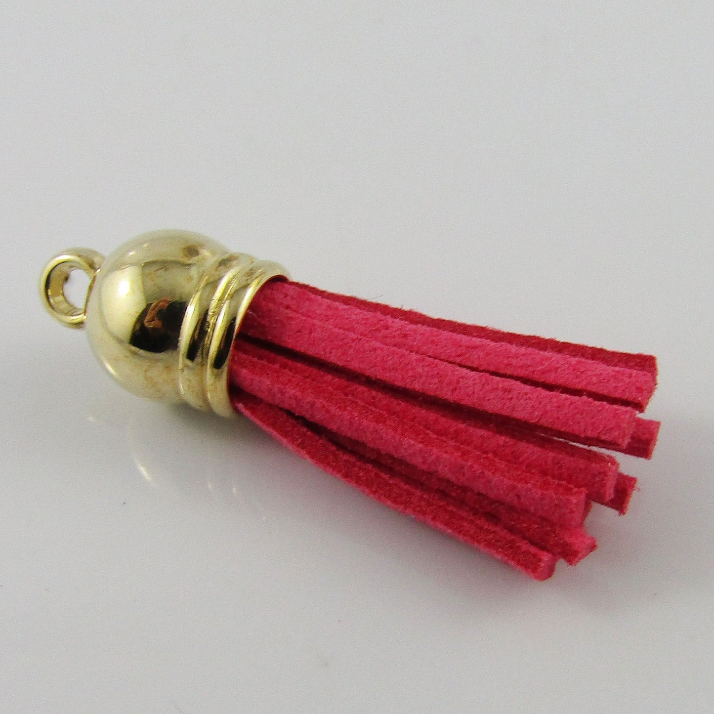 10pce Faux Suede Tassel 33-35mm CCB Acrylic Gold Cap Strawberry